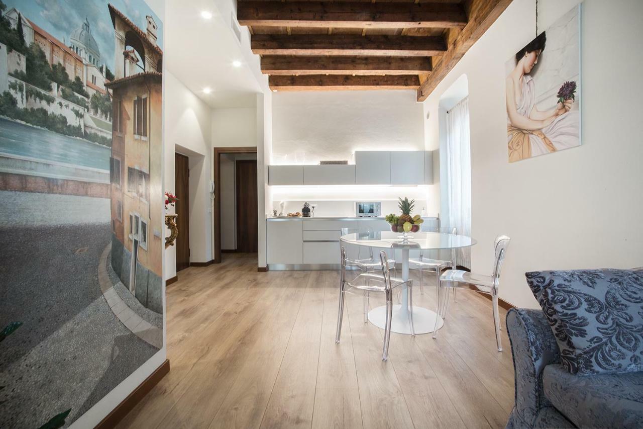 Residenza Duomo3 - Apartments Vérone Extérieur photo