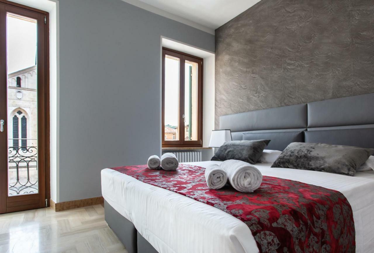 Residenza Duomo3 - Apartments Vérone Extérieur photo
